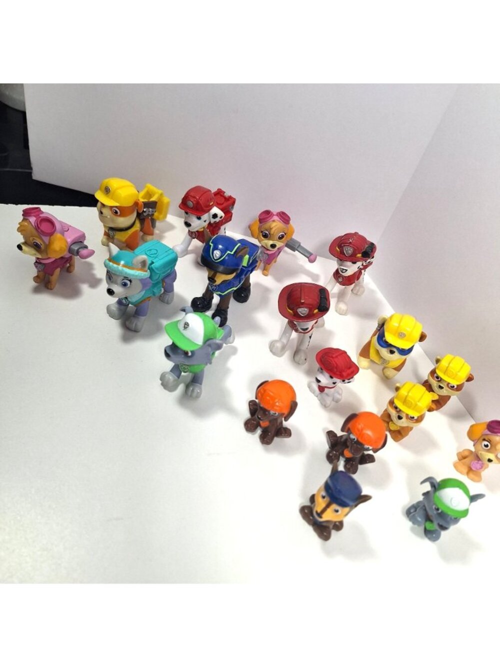 Paw Patrol Action Figures Chase Marshall Skye Rocky Rubble Everest Zuma 18 Lot - Picture 7 of 13